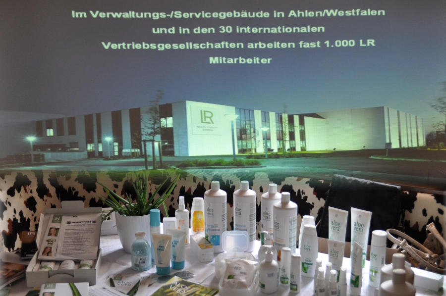 Klick für Vergrößerung Klick für Vergrößerung