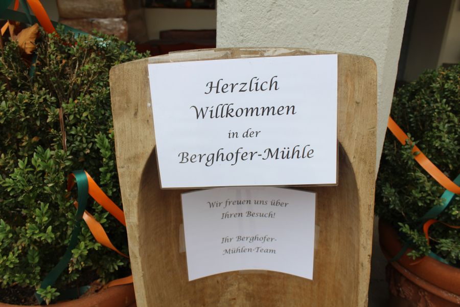Klick für Vergrößerung Klick für Vergrößerung