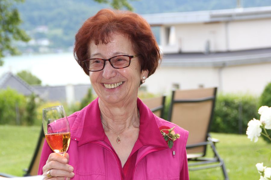 Klick für Vergrößerung Klick für Vergrößerung