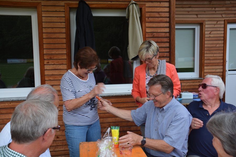 Klick für Vergrößerung Klick für Vergrößerung