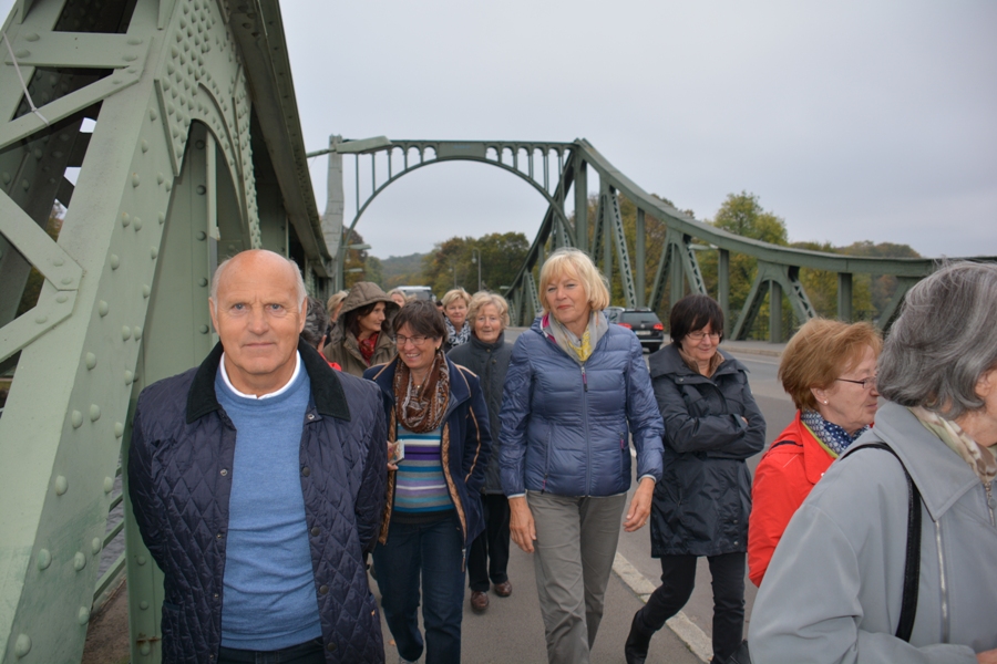Klick für Vergrößerung Klick für Vergrößerung