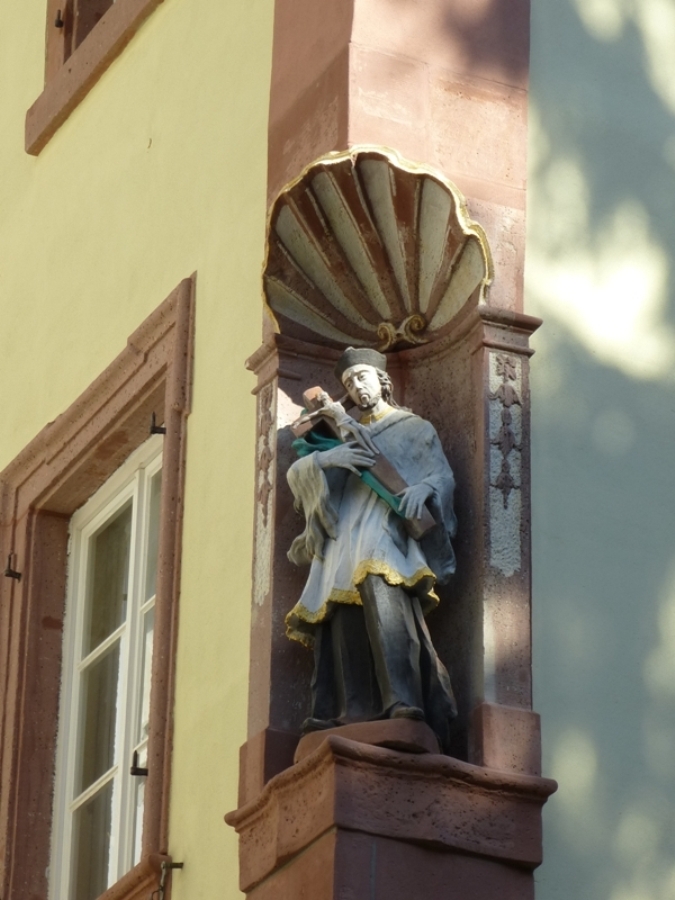 Klick für Vergrößerung Klick für Vergrößerung