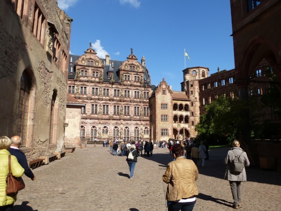 Klick für Vergrößerung Klick für Vergrößerung