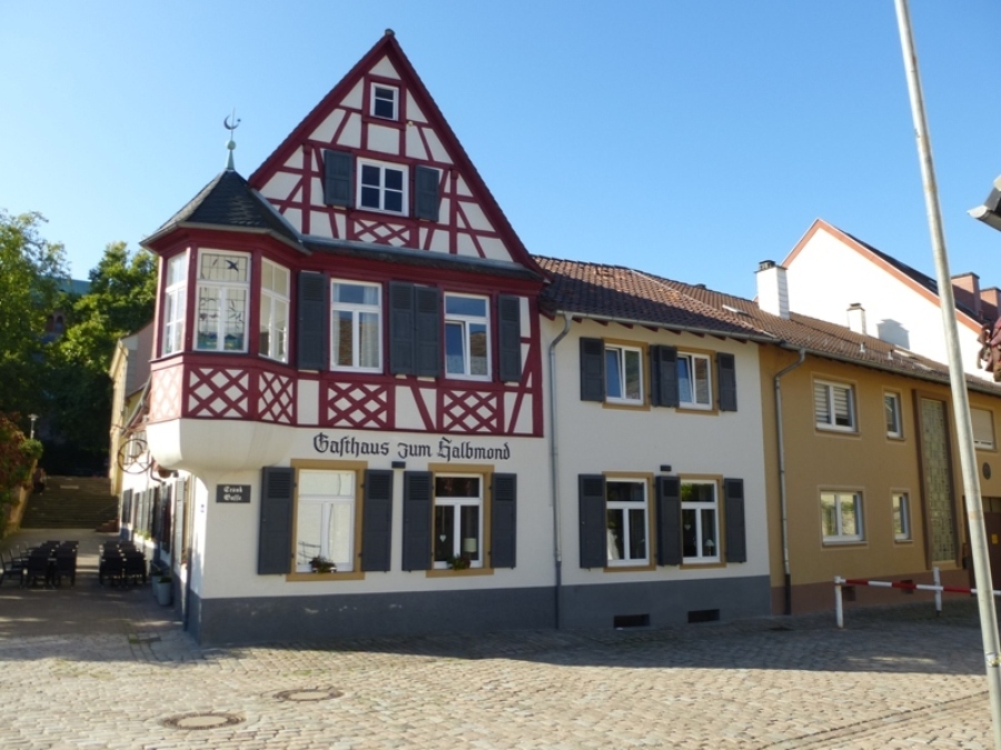 Klick für Vergrößerung Klick für Vergrößerung
