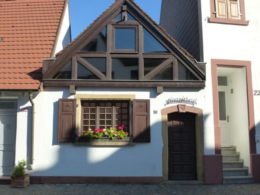 Klick für Vergrößerung Klick für Vergrößerung