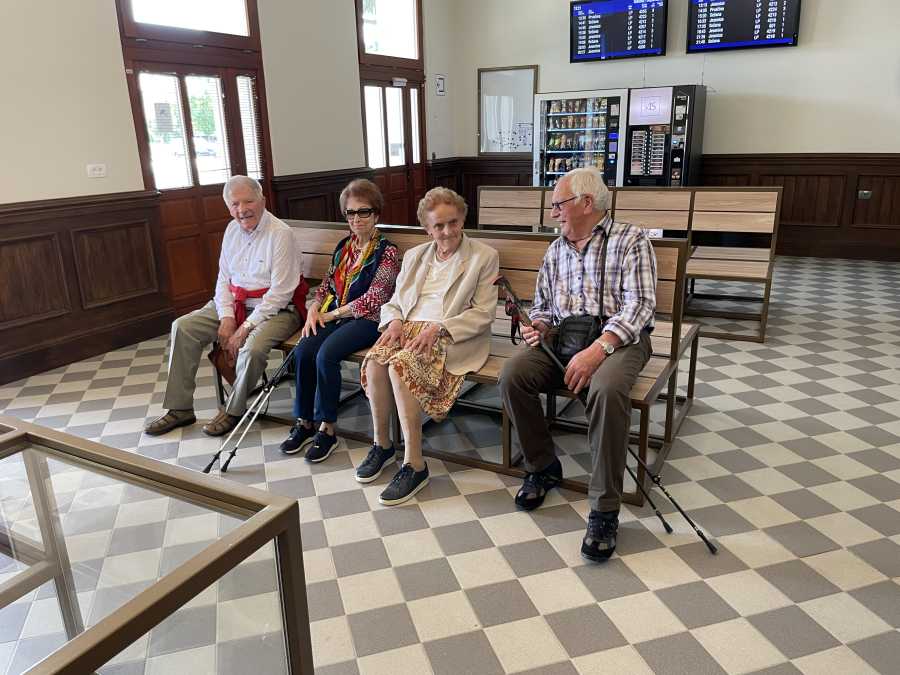 Klick für Vergrößerung Klick für Vergrößerung